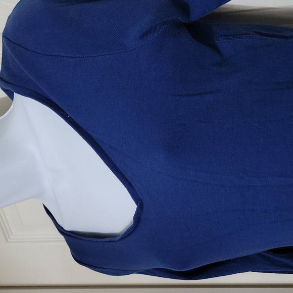 Girls blue Segments Top # 108 - Picture 6 of 11